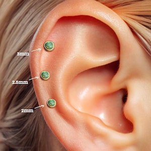 18G Tiny Garden Grüner Opal Labret mit Innengewinde - Knorpel Ohrringe - Helix Bolzen - Tragus Bolzen - Conch Piercing - Flacher Ohrring