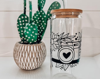 Floral Camera - 16oz or 20oz Glass Tumbler w/ Bamboo Lid & Glass Straw