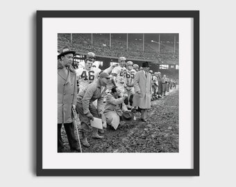 Vintage CLEVELAND BROWNS Photo Print - Vintage Football Decor, NFL Poster, Football Print, Football Poster, Football Wall Art