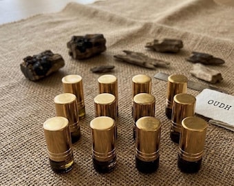 Vietnamese Pure Oud Oil Roll-On, Natural Agarwood Fragrance, Meditation Relaxation (1ml)