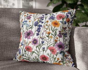 Coussin décoratif fleurs sauvages, coussin floral coloré, fleurs printanières, décoration d'intérieur design violet