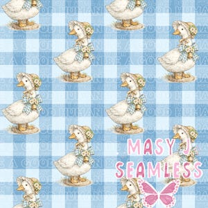 Puede incluir: Patrón sin costuras con dibujos de gansos con gorros y lazos, sobre un fondo de cuadros azules y blancos. Los gansos tienen adornos florales y dijes de campana. Las palabras "MASY J SEAMLESS" están en rosa.