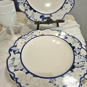 Anthropologie Dinner Plates Floral Blue and White Stoneware Scalloped Edges Set4 image 2