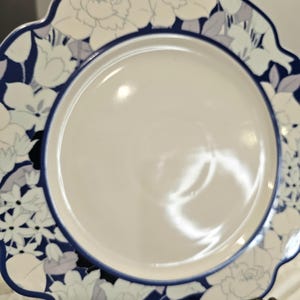 Anthropologie Dinner Plates Floral Blue and White Stoneware Scalloped Edges Set4 image 5