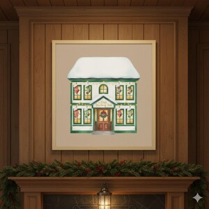 K&ouml;nnte beinhalten: Ein gerahmter Druck eines Hauses zum Thema Weihnachten mit schneebedecktem Dach. Das Haus ist wei&szlig; mit gr&uuml;nen Zierleisten, dekoriert mit Str&uuml;mpfen und einem Kranz. Der Text "The Cozy Stocking Inn" befindet sich &uuml;ber der T&uuml;r. Der Druck wird &uuml;ber einem Kamin angezeigt.