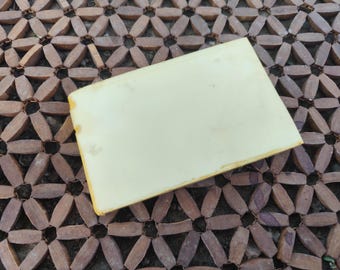 Losa de baquelita catalina color crema marfil vintage, materia prima para tallar e incrustar, 162 g.