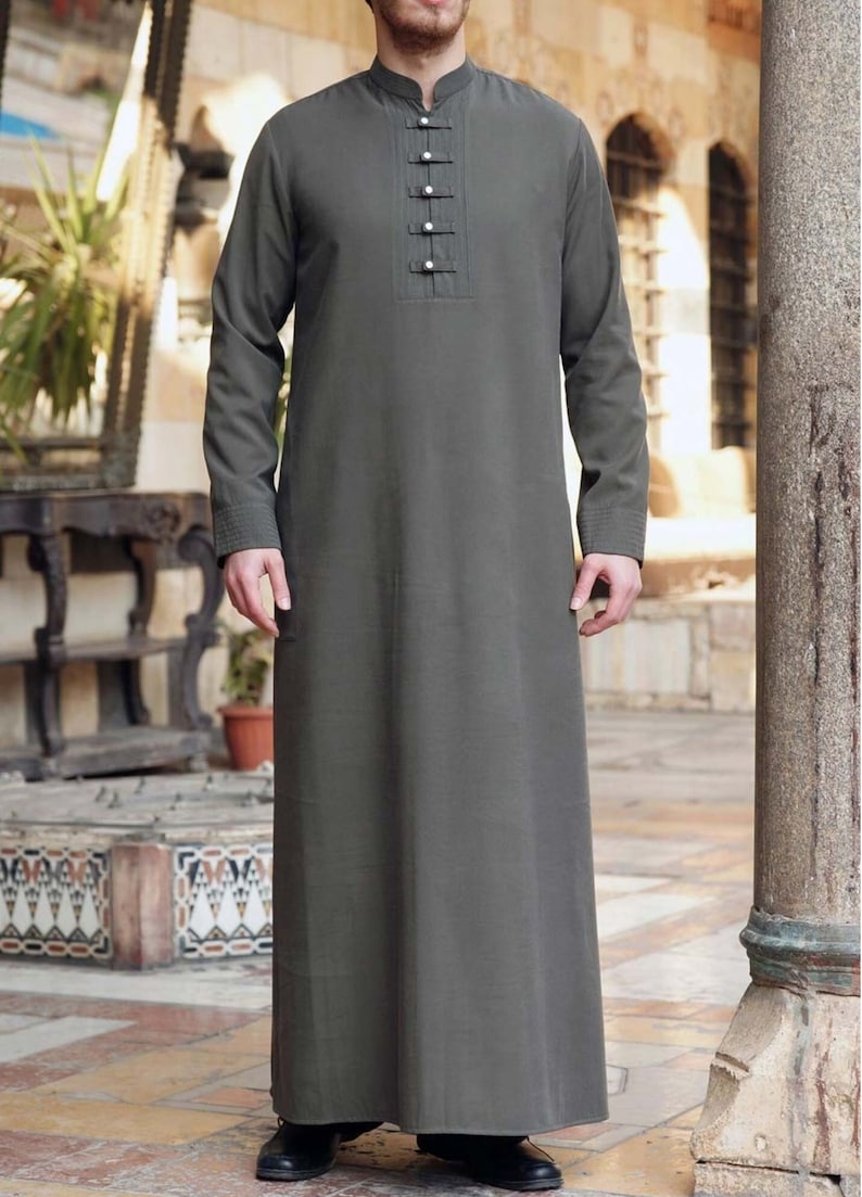 Men's Jabbar Arabic Traditional Emirati-style thobe image 1