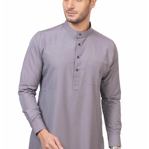 Men's Unicus Grey Arabic Traditional Emirati-style thobe image 2