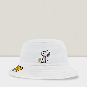 Snoopy Bucket Hat - Fun Summer Accessory, Gift for Peanuts Lovers, Unisex Outdoor Hat, Sunny Day Gear, Casual Fashion