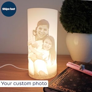 Benutzerdefinierte Foto Lithophanlampe, personalisierte 3D gedruckte LED-Nachtlicht, Foto Licht Geschenk, USB-Stick Lampe, Jubiläum Geburtstagsgeschenk, 7 cm / 9 cm