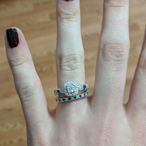 Vera Wang Love Collection 1 CT Round-Cut Diamond Halo Engagement Rings For Women Statement Ring Luxury Bridal Ring Set Matching Wedding Band