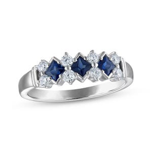 Vera Wang Love Collection Square-Cut Blue Sapphire and Diamond Anniversary Ring in 14K White Gold Unique Design Wedding Band Exquisite Ring