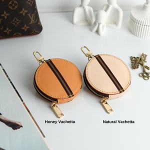 Runde Vachetta Leder Geldbörse, Taschenanhänger, Mini Geldbörse, Geldbörse Geldbörse, Multi Pochette Zubehör, handgemachtes Geschenk für Taschenliebhaber