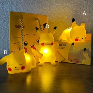 Pikachu Lampe LED Pokémon 25cm - PokeCards