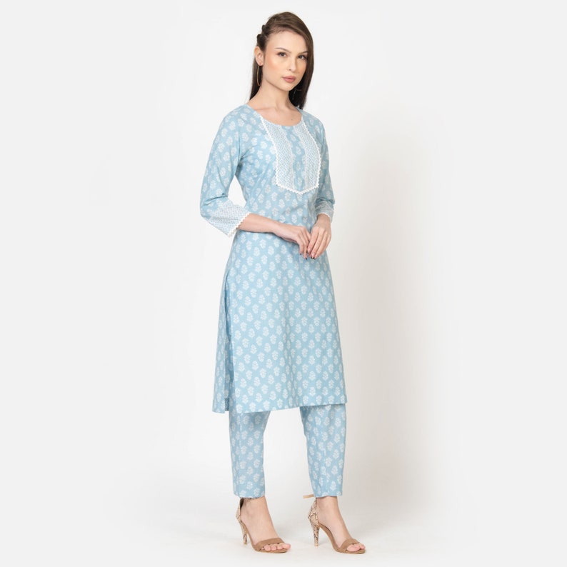 Ensemble kurta traditionnel indien bleu clair imprimé avec pantalon pour femme Ensemble kurta de créateur ethnique en pur coton imprimé bloc KURTIS POUR FEMME image 5