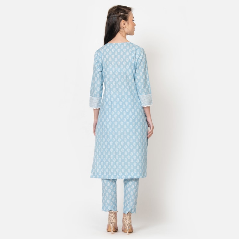 Ensemble kurta traditionnel indien bleu clair imprimé avec pantalon pour femme Ensemble kurta de créateur ethnique en pur coton imprimé bloc KURTIS POUR FEMME image 3