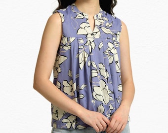 Women's Lilac Rayon Sleeveless Pleated Floral Print Everyday Top