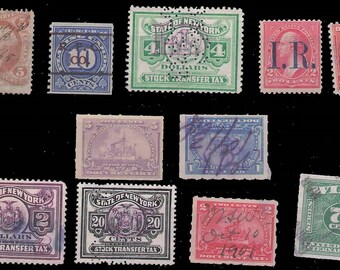 Eine kleine Sammlung von Briefmarken aus den Vereinigten Staaten (Einnahmen)