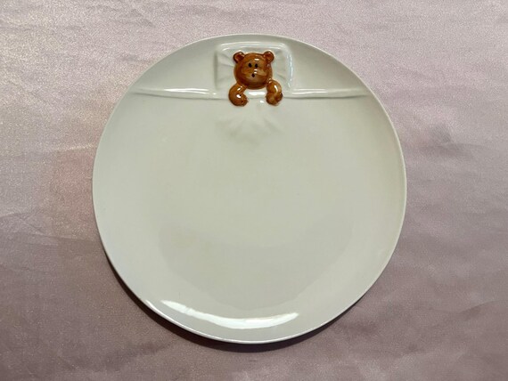 Handmade Ceramic Plate with Sleeping Teddy Bear – Cute Coquette Tray – Nursery Decor – Baby Shower Gift – Cottagecore Aesthetic