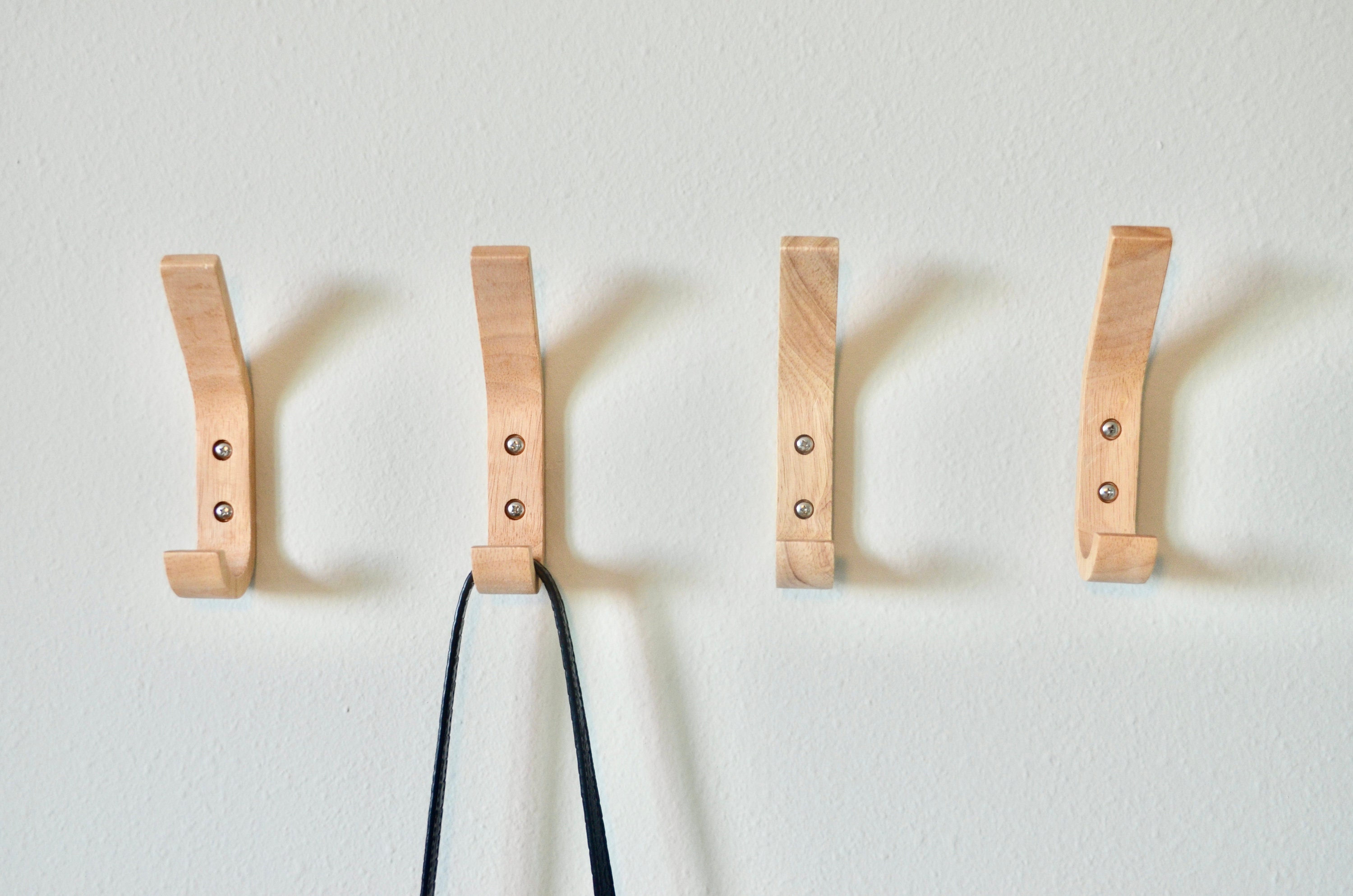 Curved Wall Hook from Beech Wood Single Hook Scandinavian Natural Home Organizer Bathroom Kitchen Kids Room Wall Storage Towel Coat Holder