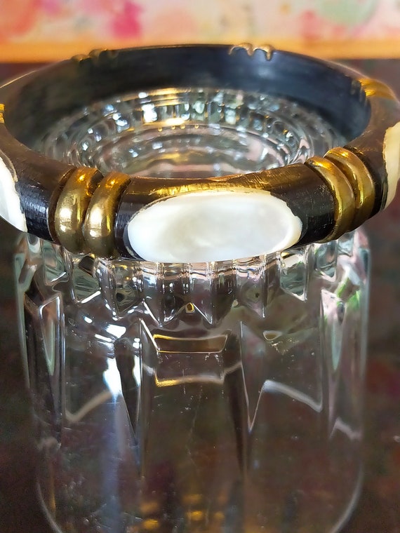 Vintage traditional buffalo horn Gem