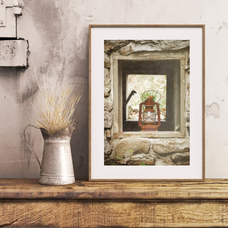Impresión fotográfica de linterna antigua, decoración de granja, cocina rústica antigua, lavadero, arte victoriano, paisaje otoñal de Pensilvania imagen 5