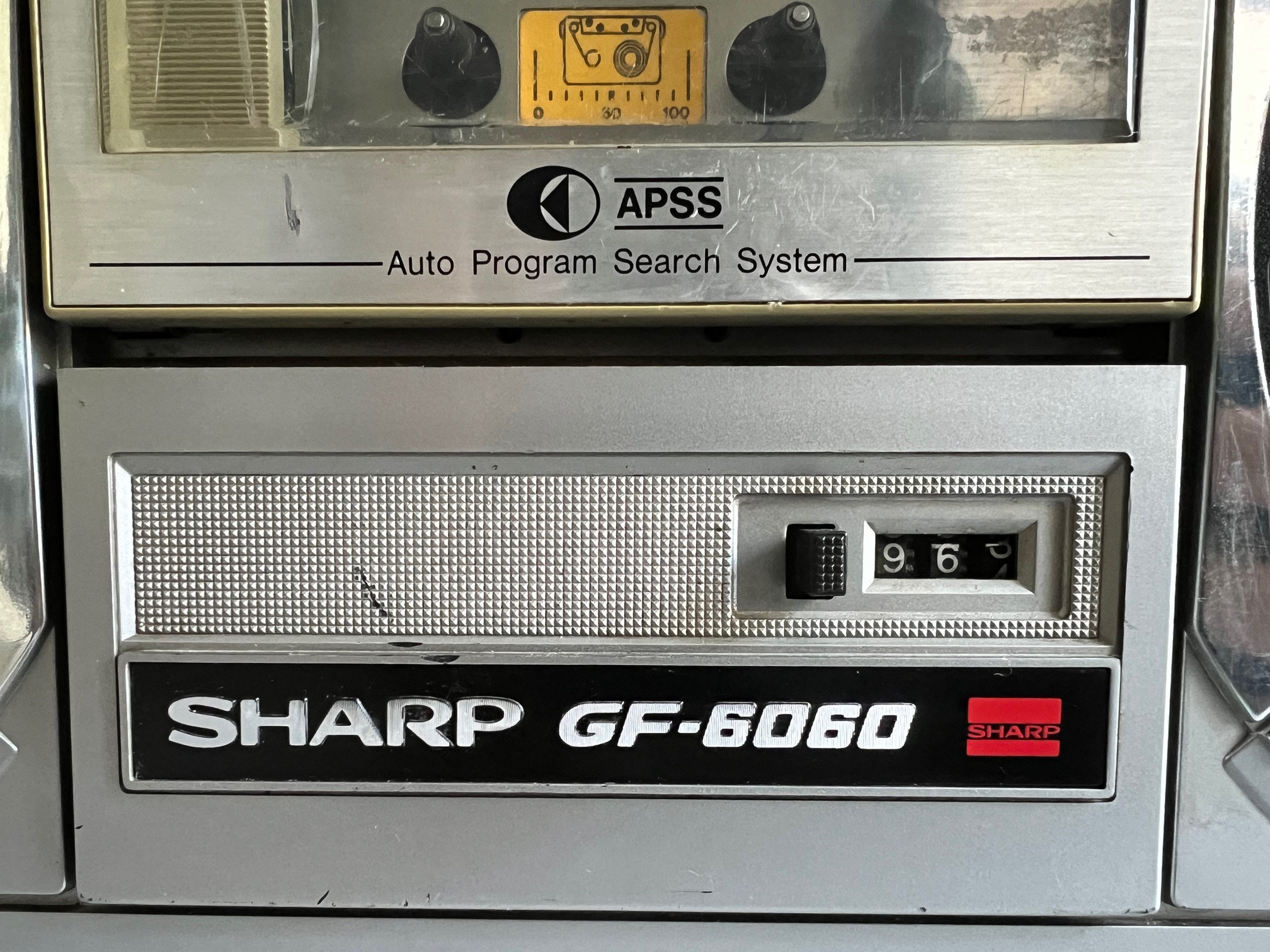 RADIO CASSETTE SHARP GF-6060H The Searcher Boombox Ghetto Blaster