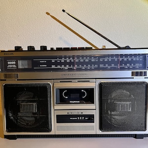 Vintage Sony Portable CD Player AM-FM Radio Cassette Boombox Cfd-V17  probado. -  México