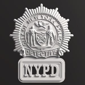 Puede incluir: Una placa de detective de la policía de Nueva York (NYPD) blanca impresa en 3D con un diseño de estrella y las palabras "City of New York Police" y "Detective" alrededor del borde. La placa también tiene un escudo más pequeño con el sello de la ciudad y las palabras "NYPD" en una placa separada.