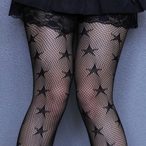 Résilles noires grunge avec étoiles abstraites de l'an 2000 - Bas résille gothiques emo - Collants résille - Collants résille grunge Harajuku