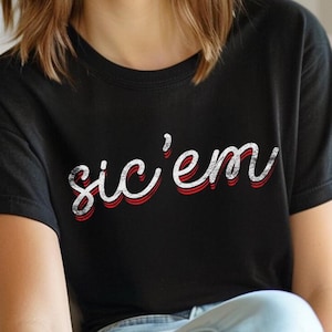 Georgia Bulldogs Sic&#39;em tshirt, UGA, Go Dawgs, Athens, Vintage, Classic, Cute, shirt