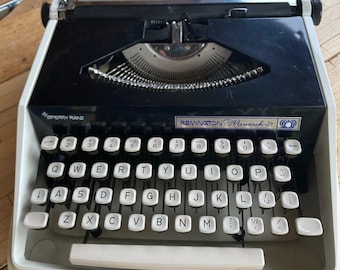 ヴィンテージ レミントン ランド タイプライター – オランダ語