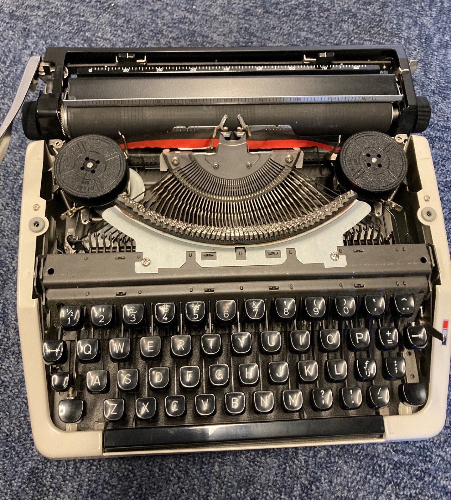 Brother Deluxe 220 Typewriter (1986) – QWERTY – Made in Japan