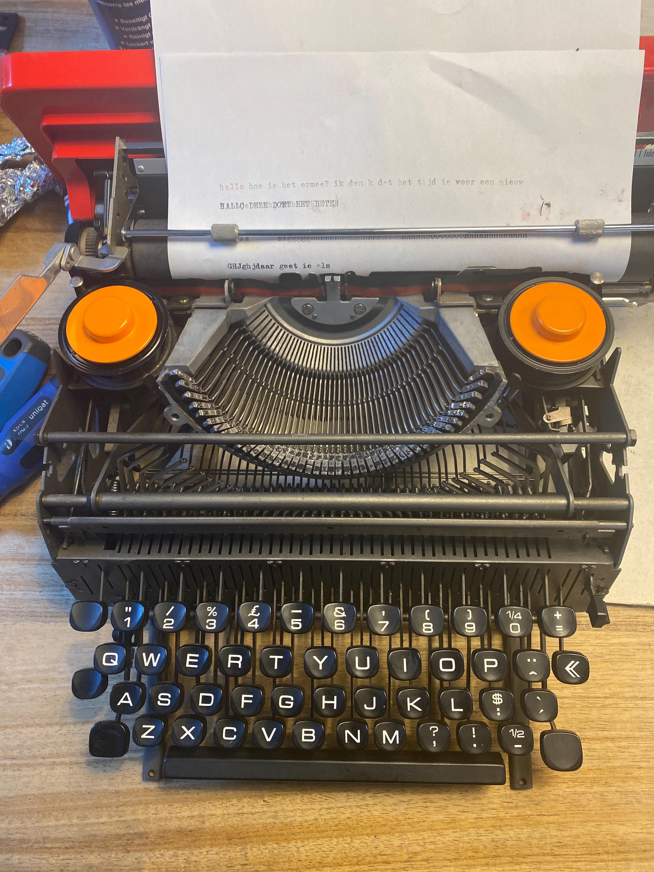 オリベッティ バレンタイン タイプライター – 1970年 – エリート No. 7