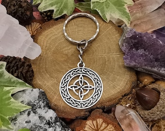 Witches Knot Keychain Protection Charm Keyring Wiccan Keychain Witches protection symbol Pagan accessory gift Sigel pendant Gothic keychain