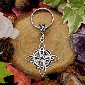 Chaveiro de nó de bruxa, chaveiro de proteção, chaveiro wiccan, símbolo de proteção de bruxas, acessório pagão, presente, pingente de sigel, chaveiro gótico