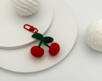 Breloque cerise au crochet, accessoire de sac