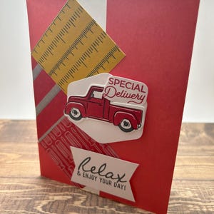 Camion rouge | Camion d'anniversaire | Livraison spéciale | Carte de fête des pères | Détendez-vous et profitez de votre journée | Carte à outils