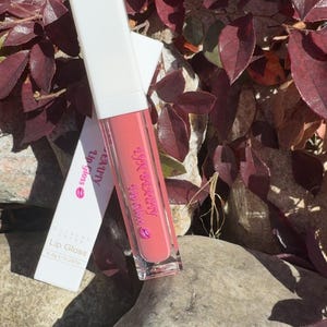 Hydrating & Glossy Lip Gloss