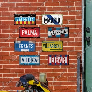 Spanische Stadt Nummernschild Metall Vintage Dekorative Plakette Blechschild Wand Zuhause Reise Poster Wert