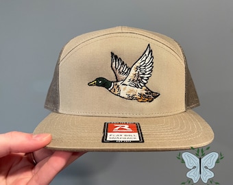 Mallard Duck Embroidered Richardson 168 | 7 Panel Trucker Cap/Hat