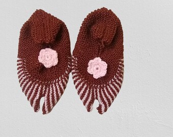 Woolen handmade socks for women and girls in brown and pink color // woolen wear // handmade woolens