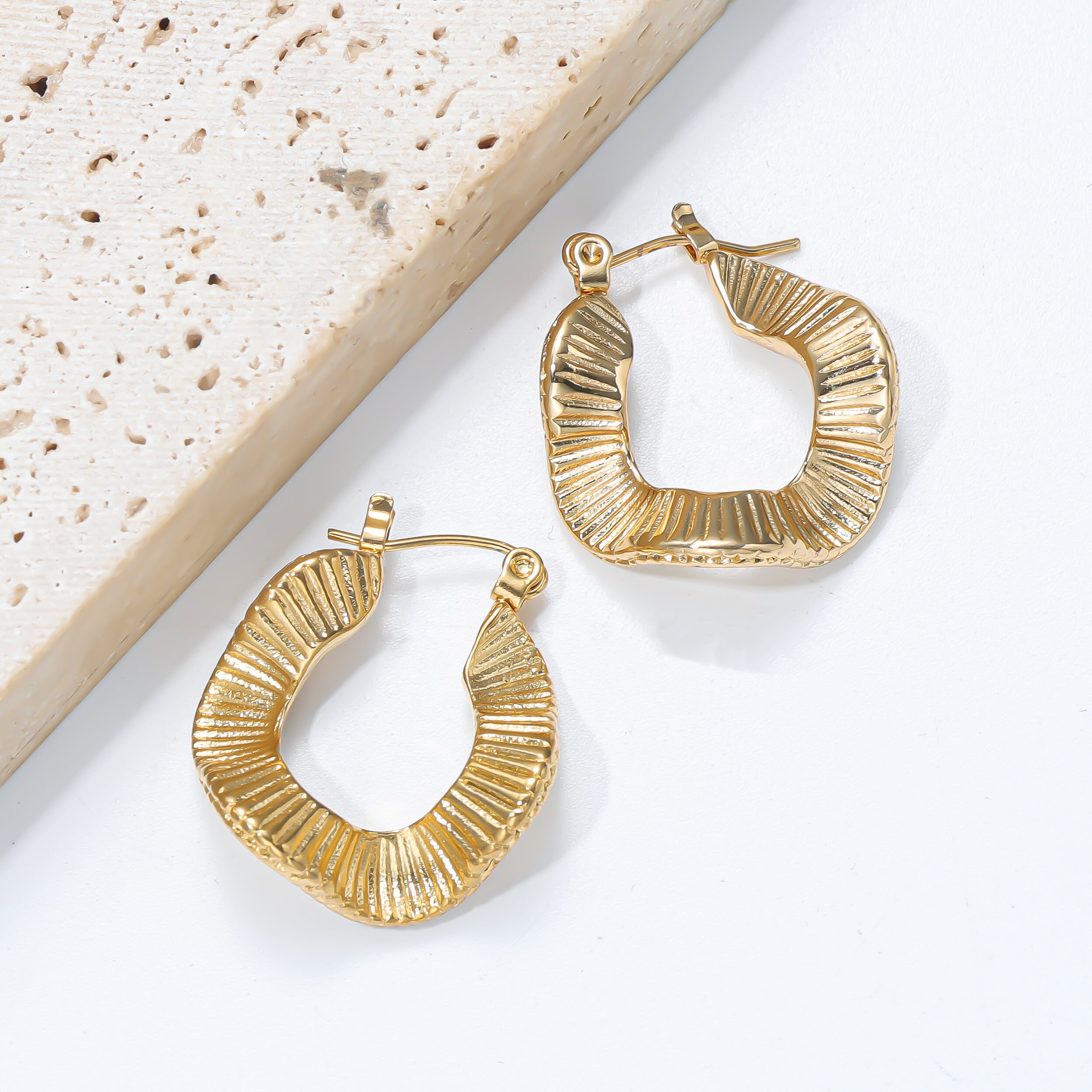 Stylish earring shop
