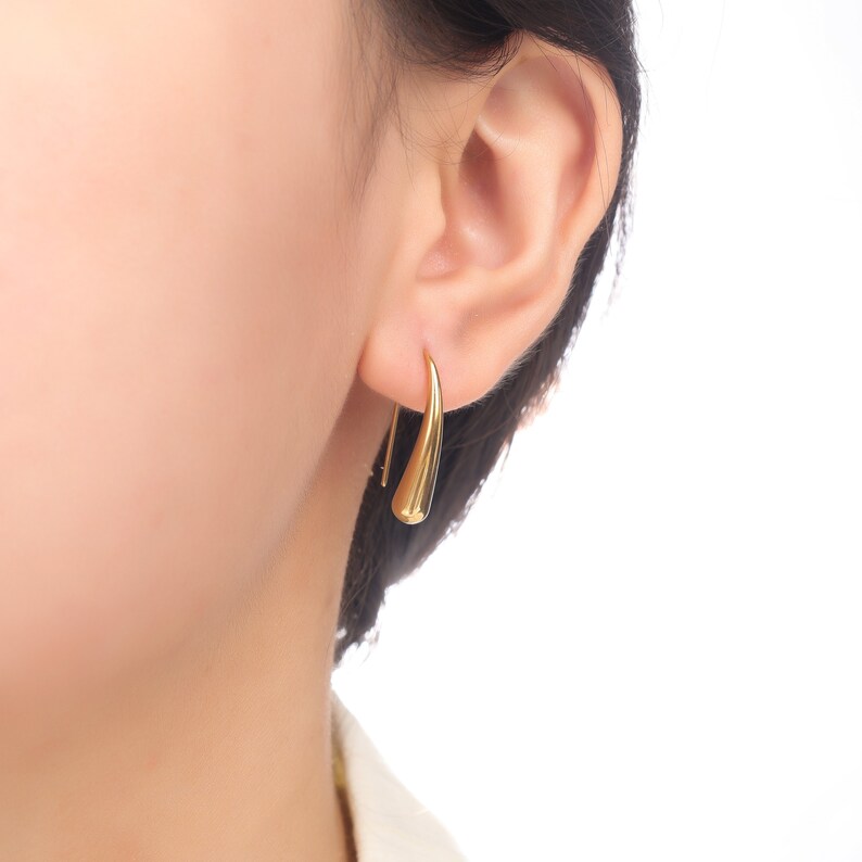 Pendientes gota de agua de oro de 18K, pendientes minimalistas, pendientes colgantes, pendientes de gancho, pendientes colgantes de oro, regalo para ella, joyería nupcial imagen 8