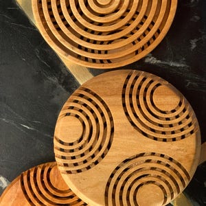 Sottobicchieri per bicchieri da bibita in legno