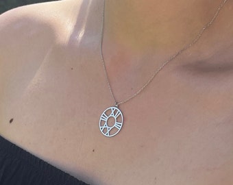 Collier personnalisé en chiffres romains en argent, collier de date personnalisé, collier coordonné, cadeau pour elle, collier d’anniversaire, cadeau de Noël