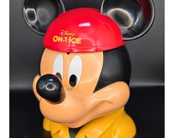 Disney on Ice Mickey Mouse hinged flip-top plastic mug