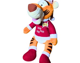 Vintage Disney Tigger Santa Clause Winnie the Pooh Christmas Plush nwt