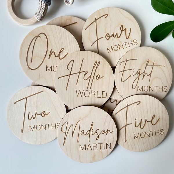 Baby Monthly Milestone Markers, Wooden Milestone Signs, Monthly Baby Photos, Newborn Photo Prop, Baby Month Blanket, Baby Shower Gift