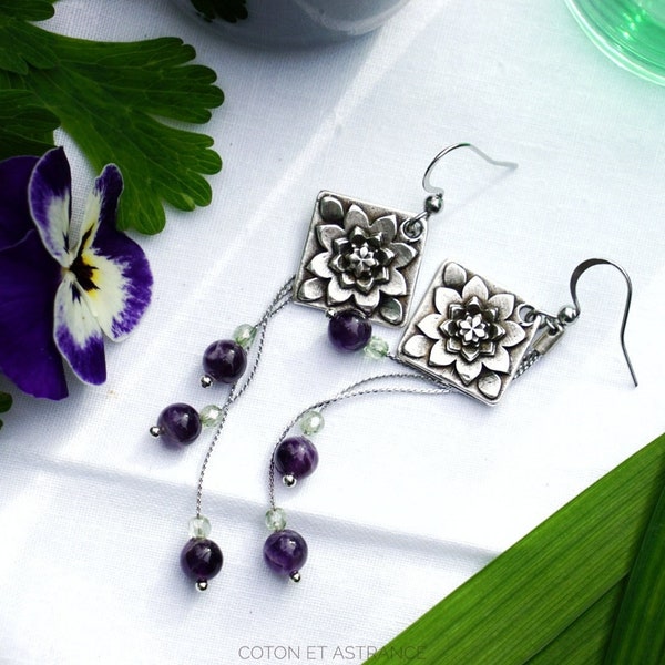 Boucles d'Oreilles Améthyste Foncées et Verre Vert Pâle - Motifs Floraux Bohèmes